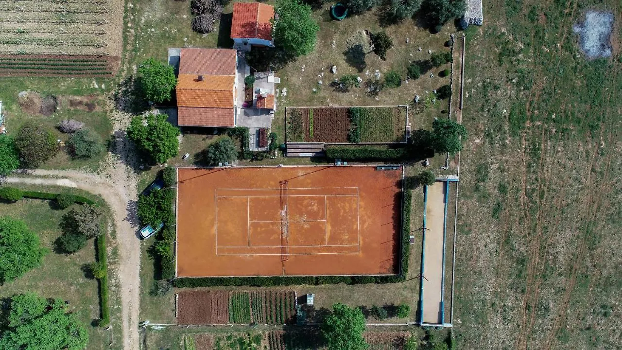 Country House Oasis With Private Tennis Court Sveti Filip i Jakov Κροατία