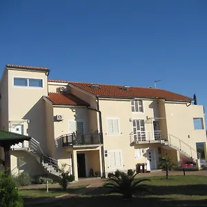 Apartment „drei Palmen“, Sveti Filip i Jakov