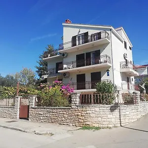 Apartment Danyja, Sveti Filip i Jakov