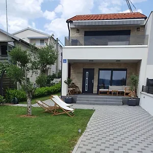 Apartment Zlata, Sveti Filip i Jakov
