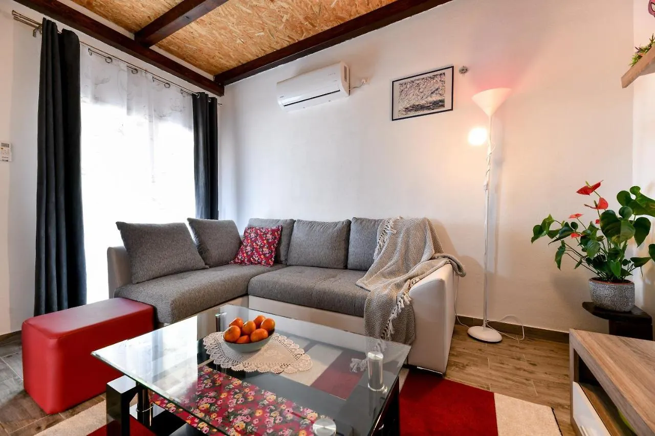 Country House Oasis With Private Tennis Court Sveti Filip i Jakov 0*,